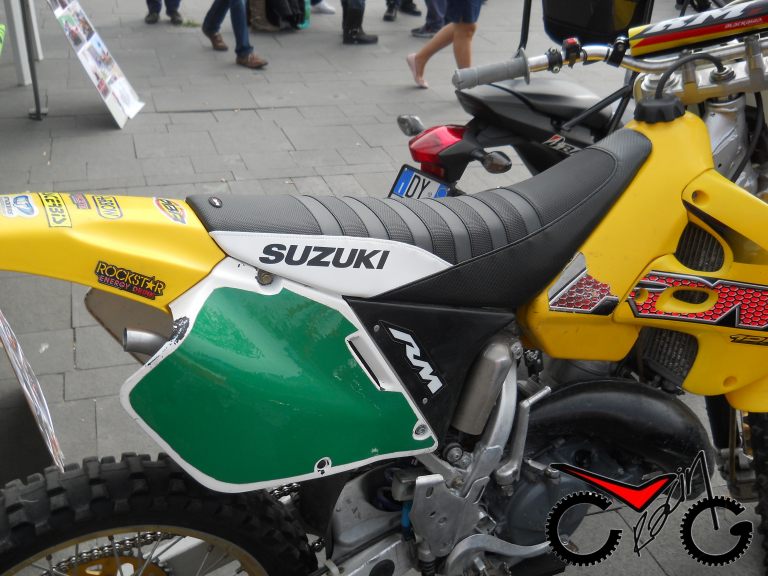 sella  moto Suzuki rm 125 (1)